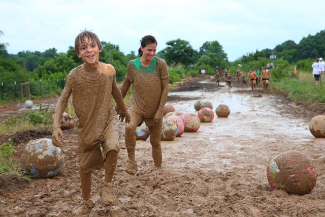 Deal 25 For Big Muddy Challenge Family Obstacle Mud Run At 